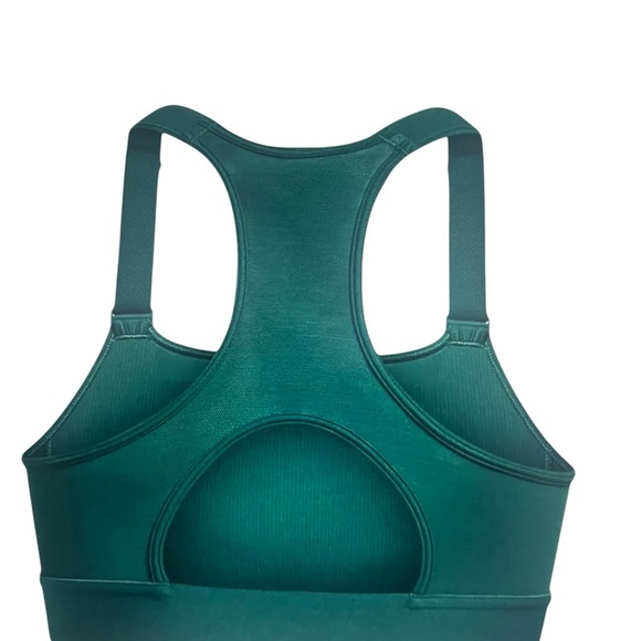 NWT Under Armour Women's Green Sports Bra - Picture 6 of 6